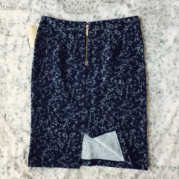 MICHAEL KORS Lace Skirt NWT - Picture 2 of 4